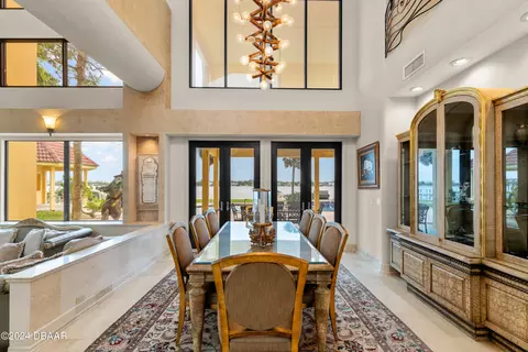 Dining - 763 N Beach St, Ormond Beach, FL 32174 photo 3 of 6
