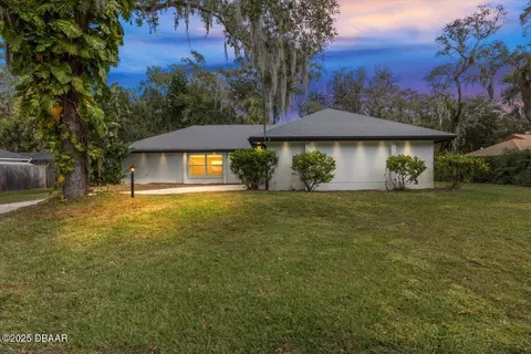 6114 Palmas Dr, Port Orange, FL 32127