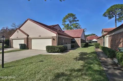 108 Bermuda Petrel Ct, Daytona Beach, FL 32119