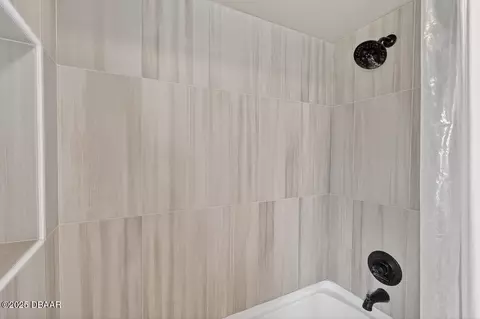 Bath - 389 Apache Trl, Ormond Beach, FL 32174 photo 4 of 6
