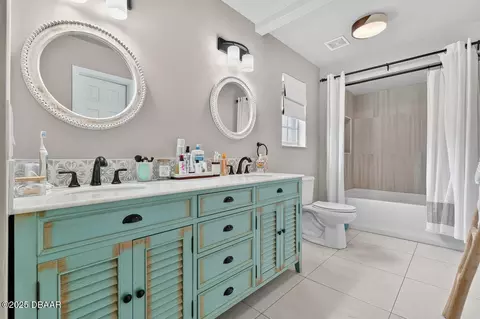 Bath - 389 Apache Trl, Ormond Beach, FL 32174 photo 2 of 6