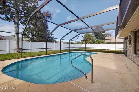 Exterior - 814 E River Oak Dr, Ormond Beach, FL 32174 photo 3 of 7
