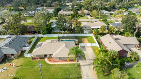 View/Area - 814 E River Oak Dr, Ormond Beach, FL 32174 photo 2 of 5