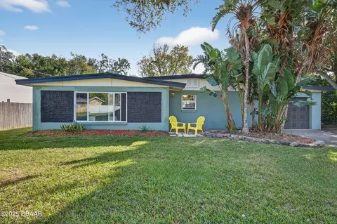 729 N Flamingo Dr, Holly Hill, FL 32117