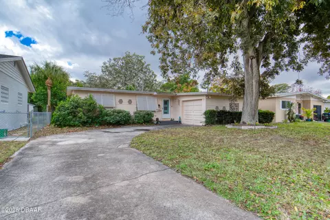 149 Granada St, Holly Hill, FL 32117