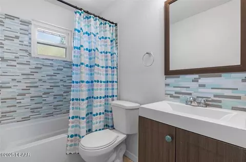 Bath - 1518 Juniper Dr, Edgewater, FL 32132 photo 1 of 2