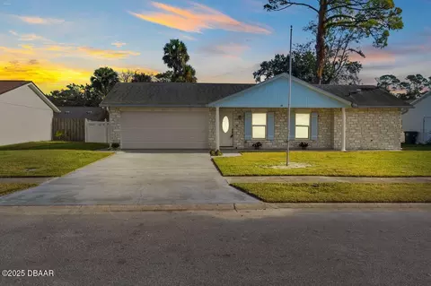 1321 Mollie Rd, Daytona Beach, FL 32114