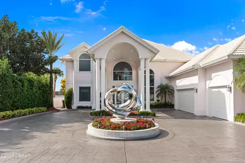 Exterior - 1210 John Anderson Dr, Ormond Beach, FL 32176 photo 2 of 7