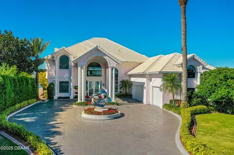 Exterior - 1210 John Anderson Dr, Ormond Beach, FL 32176 photo 1 of 7