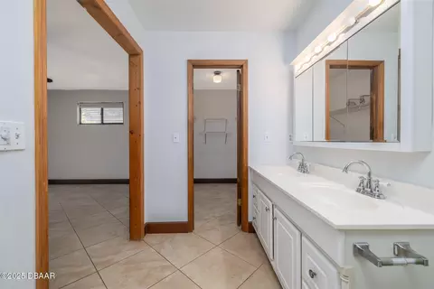 Bath - 909 Brookside Dr, Ormond Beach, FL 32174 photo 2 of 3