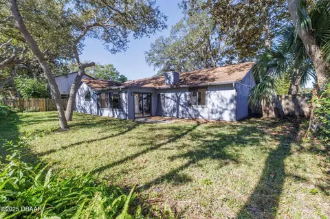 Exterior - 909 Brookside Dr, Ormond Beach, FL 32174 photo 3 of 5
