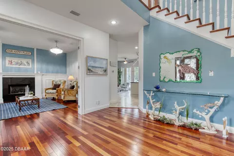Entry Way - 20 Spanish Oak Ln, Ormond Beach, FL 32174 photo 6 of 14