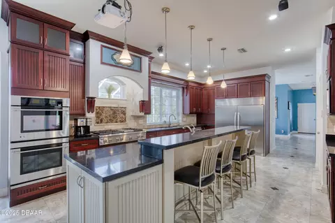 Kitchen - 20 Spanish Oak Ln, Ormond Beach, FL 32174 photo 2 of 6