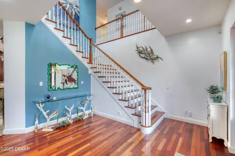 Entry Way - 20 Spanish Oak Ln, Ormond Beach, FL 32174 photo 3 of 14