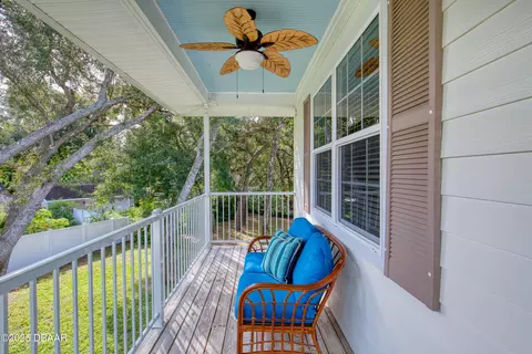 Exterior - 20 Spanish Oak Ln, Ormond Beach, FL 32174 photo 9 of 24