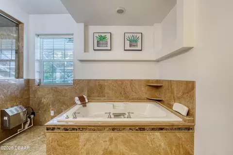 Bath - 20 Spanish Oak Ln, Ormond Beach, FL 32174 photo 10 of 13