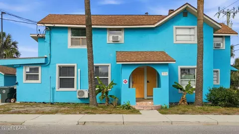 715 Harvey Ave, Daytona Beach, FL 32118