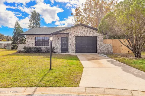 1316 Point Ct, Port Orange, FL 32127