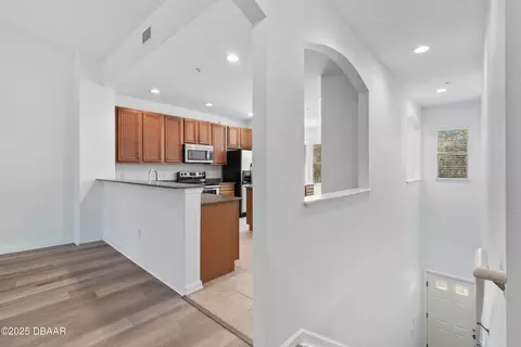 Entry Way - 215 Bayberry Cir, Saint Augustine, FL 32086 photo 2 of 3