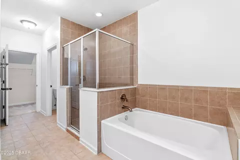 Bath - 215 Bayberry Cir, Saint Augustine, FL 32086 photo 3 of 3