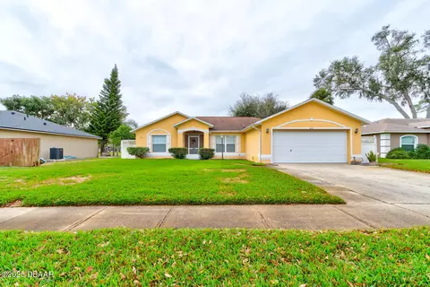 613 Aubrey Ln, South Daytona, FL 32119