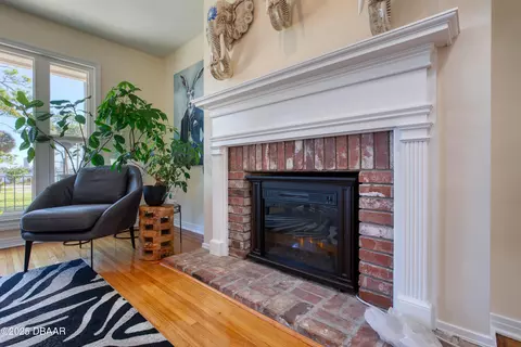 Other - 926 S Beach St, Ormond Beach, FL 32174 photo 4 of 14