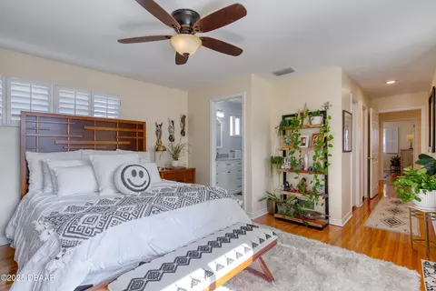 Bedroom - 926 S Beach St, Ormond Beach, FL 32174 photo 4 of 4