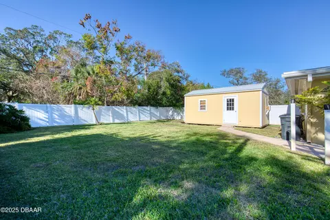 Exterior - 926 S Beach St, Ormond Beach, FL 32174 photo 11 of 14
