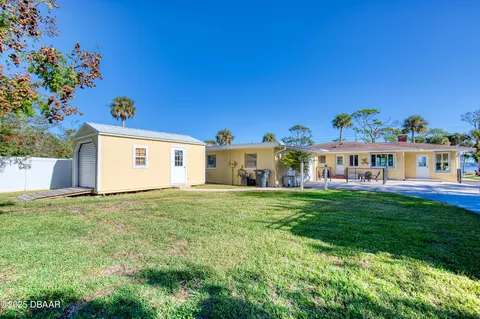 Exterior - 926 S Beach St, Ormond Beach, FL 32174 photo 12 of 14
