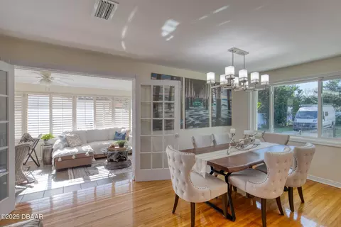 Dining - 926 S Beach St, Ormond Beach, FL 32174 photo 5 of 5