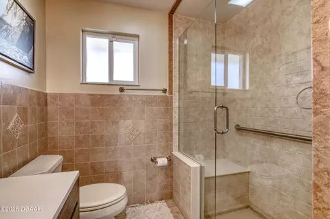 Bath - 926 S Beach St, Ormond Beach, FL 32174 photo 3 of 6