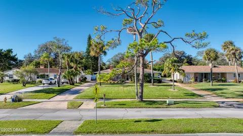 View/Area - 926 S Beach St, Ormond Beach, FL 32174 photo 5 of 19