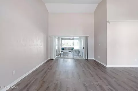 Living - 33 Magnolia Dr N, Ormond Beach, FL 32174 photo 2 of 6