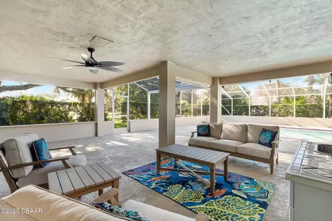 Exterior - 33 Magnolia Dr N, Ormond Beach, FL 32174 photo 2 of 15