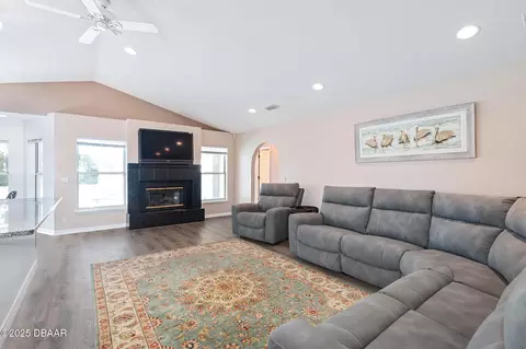 Living - 33 Magnolia Dr N, Ormond Beach, FL 32174 photo 4 of 6