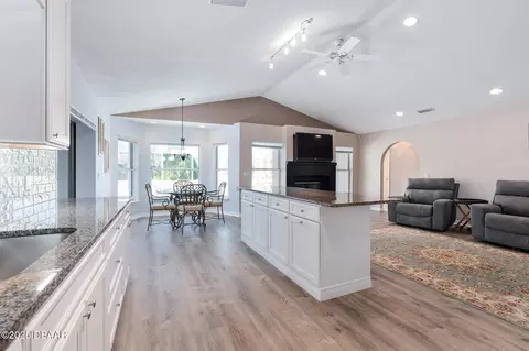 Kitchen - 33 Magnolia Dr N, Ormond Beach, FL 32174 photo 7 of 9