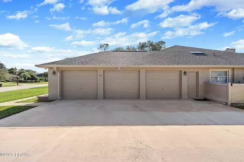 Exterior - 33 Magnolia Dr N, Ormond Beach, FL 32174 photo 10 of 15