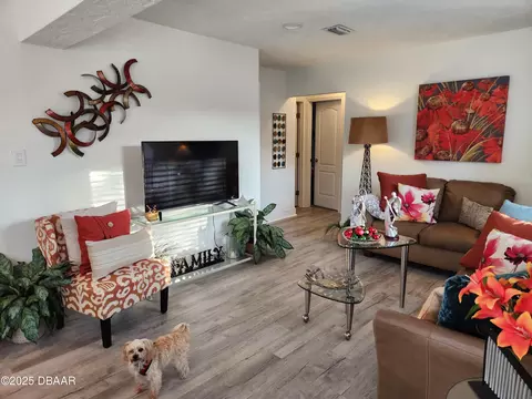 301 Fletcher Ave, Daytona Beach, FL 32114