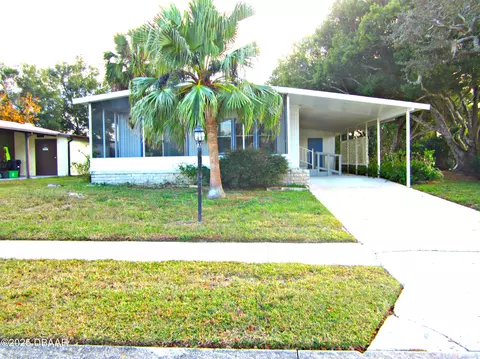 722 Rampart Dr, Port Orange, FL 32129