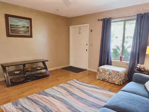 Living - 6495 Chasewood Dr, Jupiter, FL 33458 photo 1 of 2
