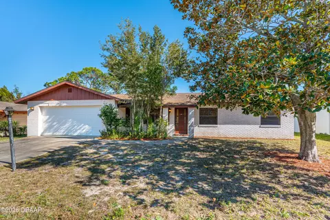 1662 E Shangri La Dr, Daytona Beach, FL 32119