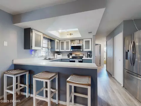 Kitchen - 16 Oak Ave, Ormond Beach, FL 32174 photo 3 of 10