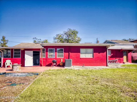 Exterior - 16 Oak Ave, Ormond Beach, FL 32174 photo 7 of 12