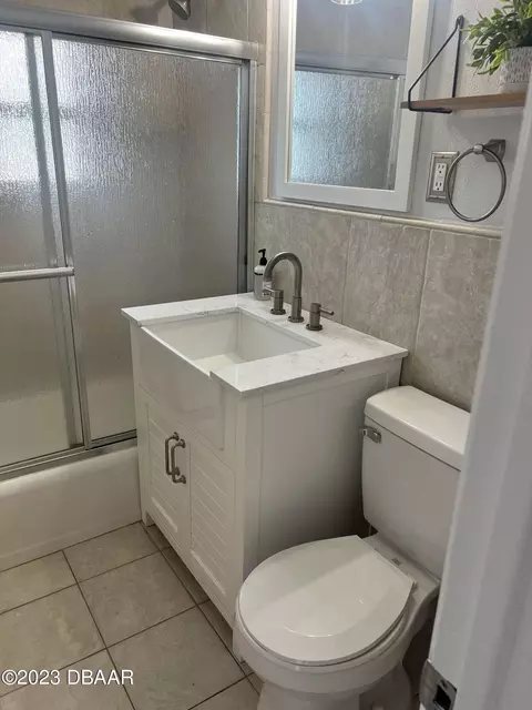 Bath - 42 Palmetto Dr, Ormond Beach, FL 32176 photo 1 of 3