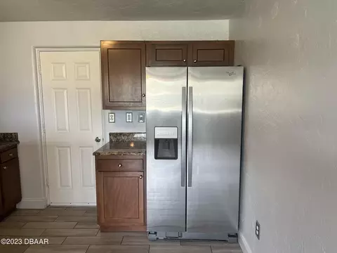 Kitchen - 42 Palmetto Dr, Ormond Beach, FL 32176 photo 2 of 3