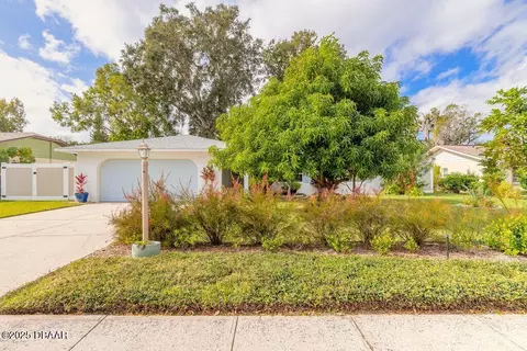 3446 Country Manor Dr, Port Orange, FL 32129
