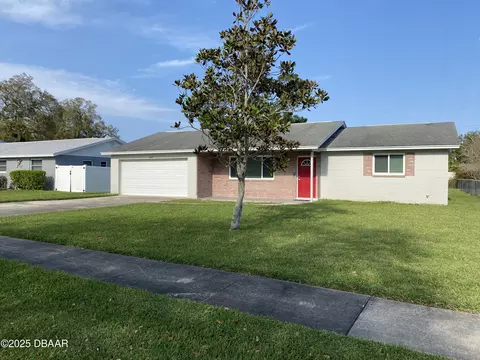 2247 Green St, Daytona Beach, FL 32119
