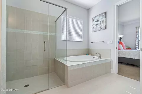 Bath - 655 Southlake Dr, Ormond Beach, FL 32174 photo 2 of 3