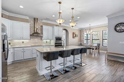 Kitchen - 655 Southlake Dr, Ormond Beach, FL 32174 photo 4 of 6