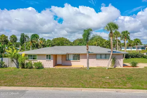 312 Waverly Cir, Daytona Beach, FL 32118